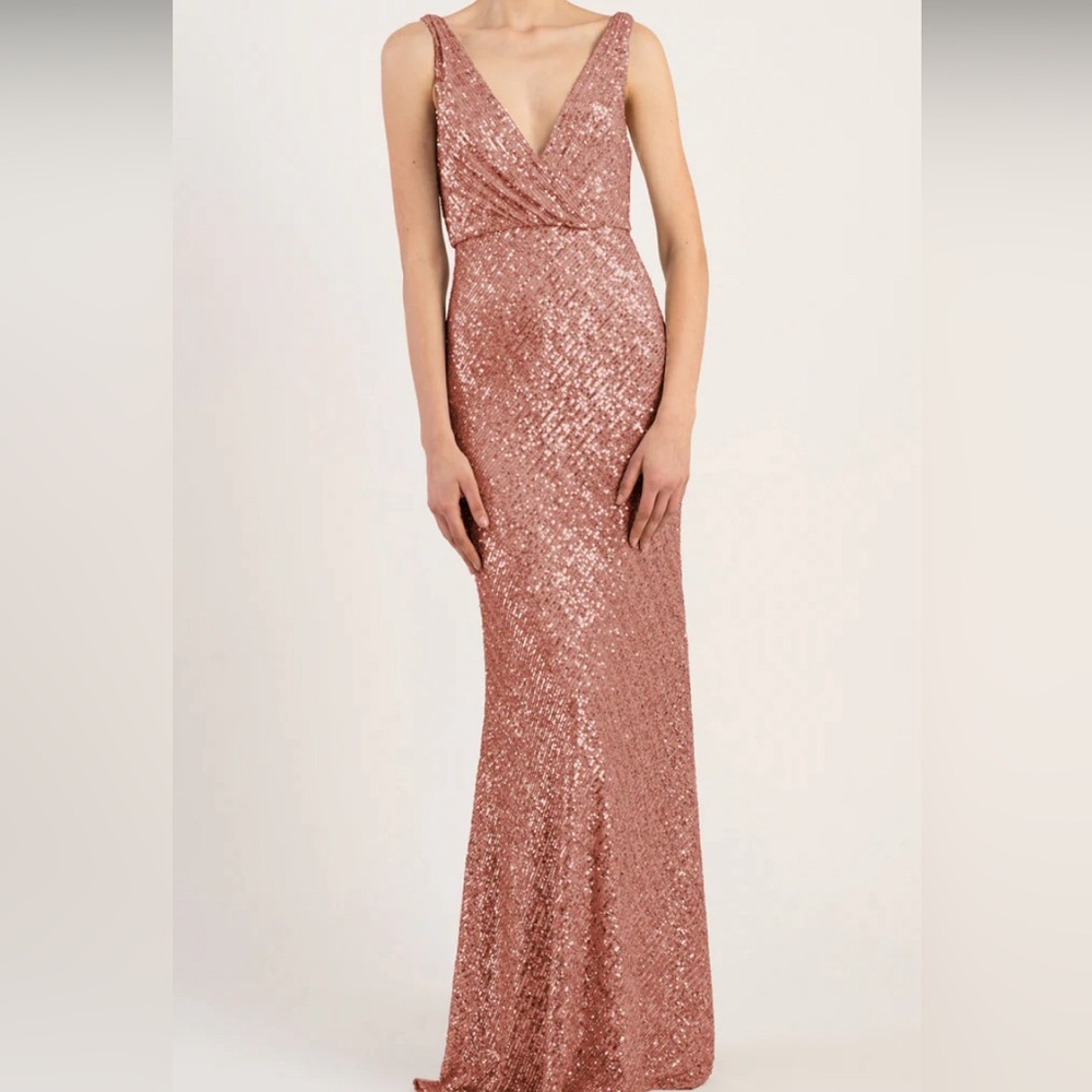 Jenny Yoo Bridesmaid Dress Billie × 1
English Rose
